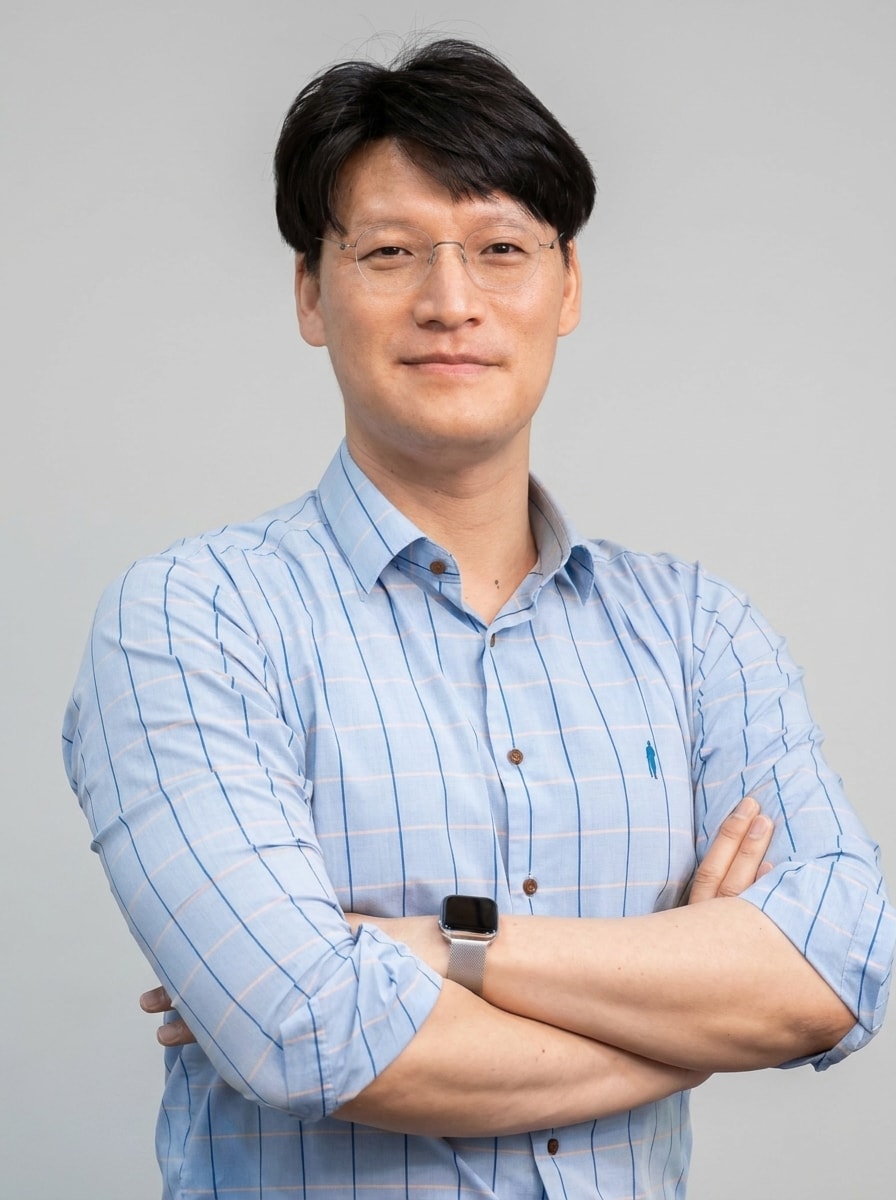 Jaekoo Lee
